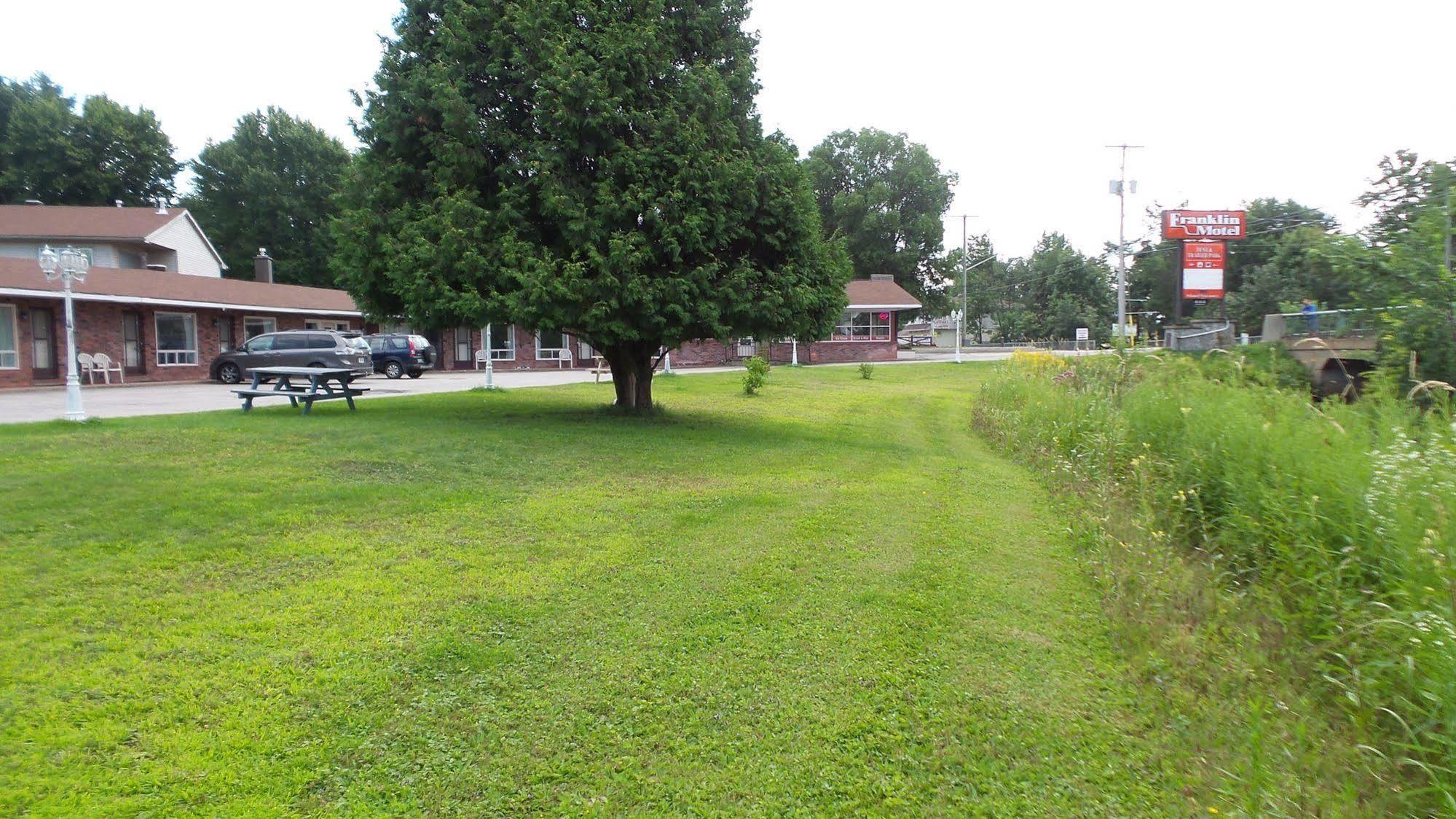 Franklin Motel, Tent & Trailer Park North Bay Luaran gambar