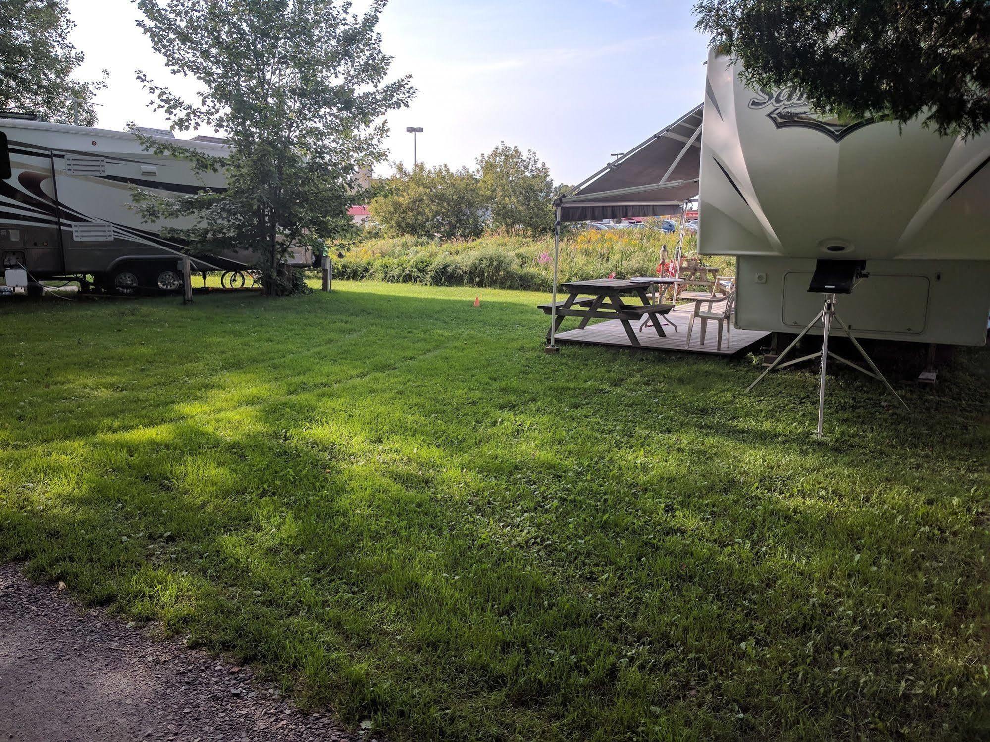 Franklin Motel, Tent & Trailer Park North Bay Luaran gambar